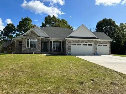 16437 Sleepy Holw, Fenton, MI 48430