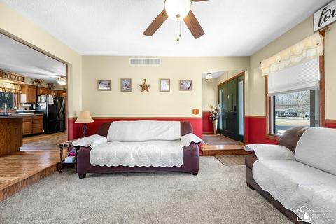 10699 Douglas Rd, Temperance, MI 48182 photo 8