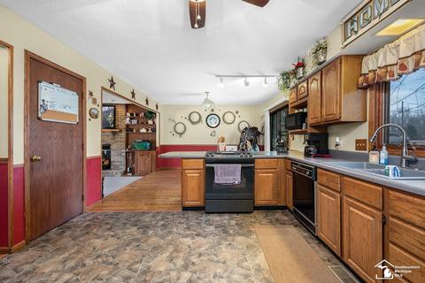 10699 Douglas Rd, Temperance, MI 48182 photo 12
