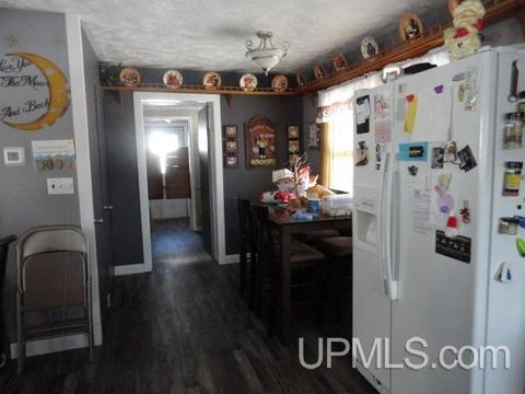 316 Spruce, Munising, MI 49862 photo 10