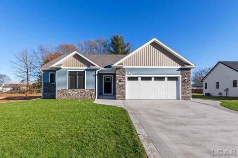 3283 Pender, Adrian, MI 49221