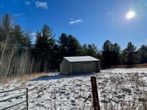 3817 Pinelands Pt, Gladwin, MI 48624 photo 22