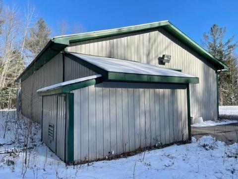 3817 Pinelands Pt, Gladwin, MI 48624 photo 11