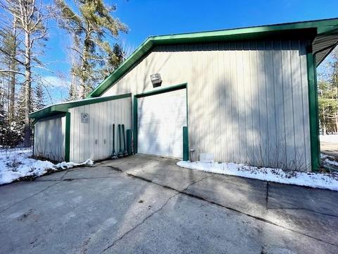 3817 Pinelands Pt, Gladwin, MI 48624 photo 5