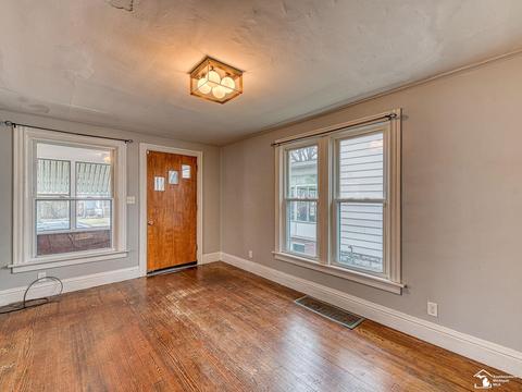 733 Custer, Monroe, MI 48161 photo 8