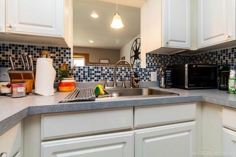 7255 Cardinal, Algonac, MI 48001 photo 13