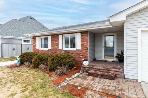 7255 Cardinal, Algonac, MI 48001 photo 3