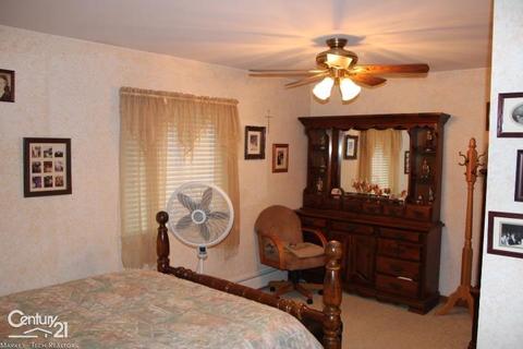 46075 Heydenreich, Macomb, MI 48044 photo 9