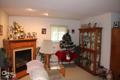 46075 Heydenreich, Macomb, MI 48044 photo 14