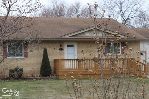 46075 Heydenreich, Macomb, MI 48044 photo 24