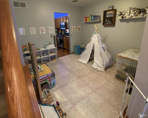 592 Tower Vw, Temperance, MI 48182 photo 10