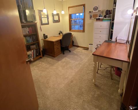 592 Tower Vw, Temperance, MI 48182 photo 16