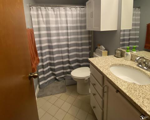 592 Tower Vw, Temperance, MI 48182 photo 17