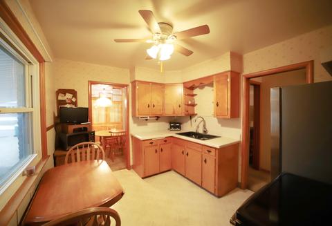 221 Circle Dr, Flushing, MI 48433 photo 8