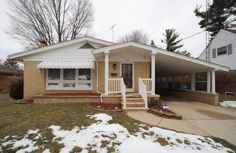221 Circle Dr, Flushing, MI 48433 photo 1