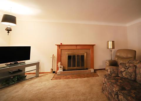 221 Circle Dr, Flushing, MI 48433 photo 5