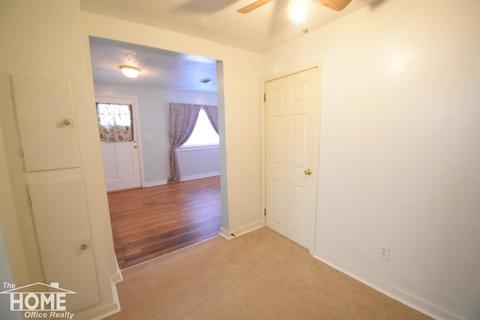515 Clyde St, Owosso, MI 48867 photo 4