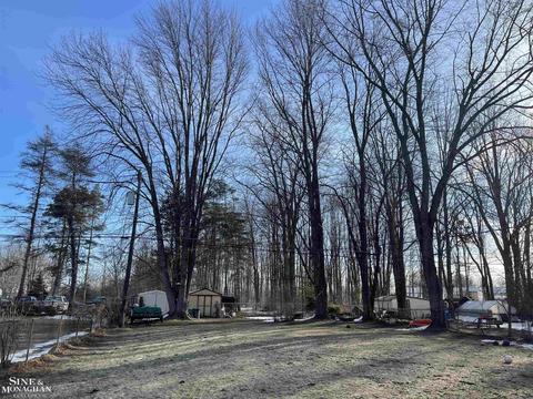 133 Murphy, Saint Clair, MI 48079 photo 2