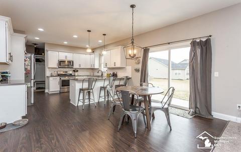 8263 River Oaks, Temperance, MI 48182 photo 9