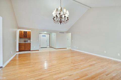 45785 Delta, Macomb, MI 48044 photo 5