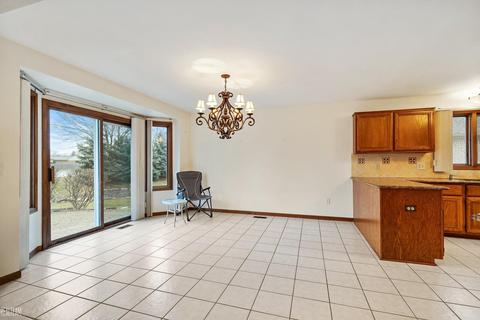 45785 Delta, Macomb, MI 48044 photo 7