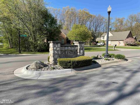 43 Golfside Dr #67, Saint Clair, MI 48079 photo 2