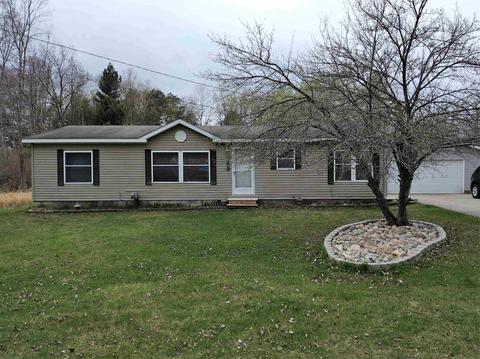 703 N Spg, Gladwin, MI 48624 photo 1