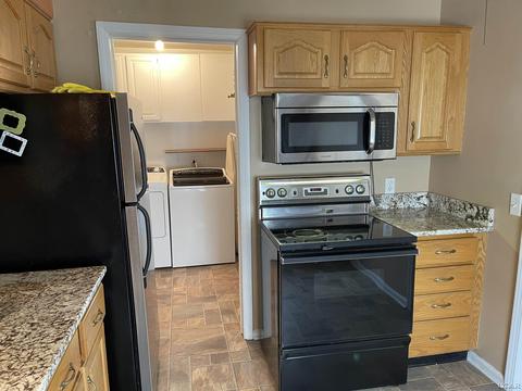 1231 Sherman, Adrian, MI 49221 photo 8