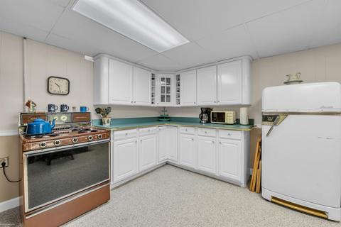 14015 Bade Dr, Warren, MI 48088 photo 23