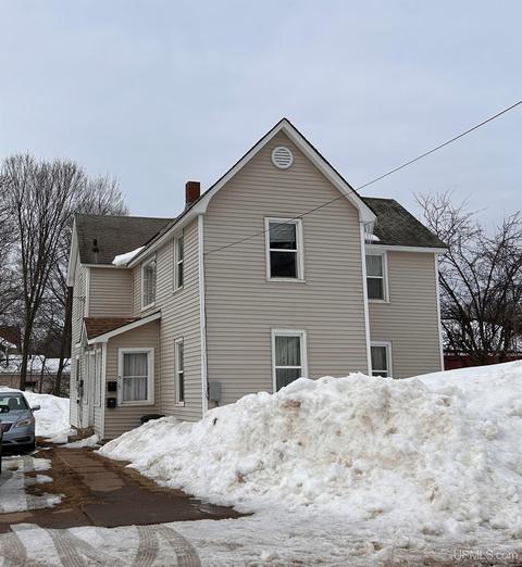 915 N Fifth St, Ishpeming, MI 49849 photo 1