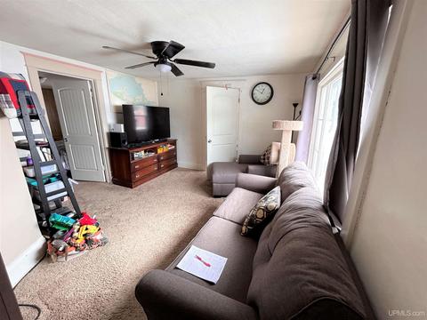 915 N Fifth St, Ishpeming, MI 49849 photo 5