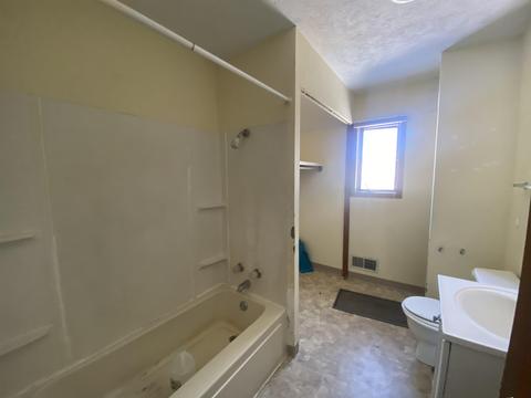 427 Exchange, Owosso, MI 48867 photo 21