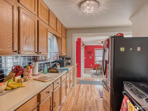 48 E Willow, Monroe, MI 48162 photo 2