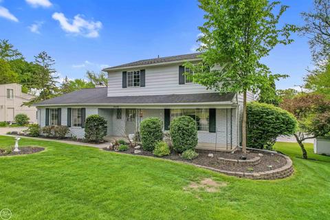 2690 Bay, West Bloomfield, MI 48324
