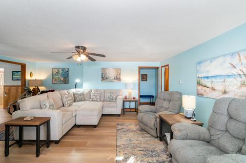 2276 Mara Dr, Kawkawlin, MI 48631 photo 2