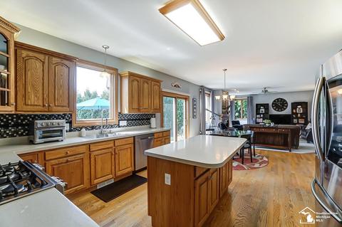 851 Apsley, Monroe, MI 48161 photo 24
