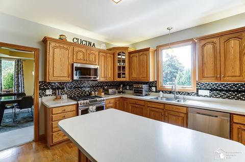 851 Apsley, Monroe, MI 48161 photo 22