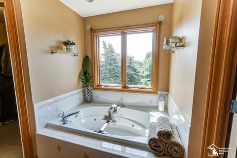 851 Apsley, Monroe, MI 48161 photo 39