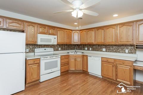 2449 Sutton, Temperance, MI 48182 photo 5