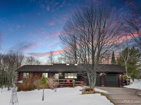 545 Division, Quinnesec, MI 49876