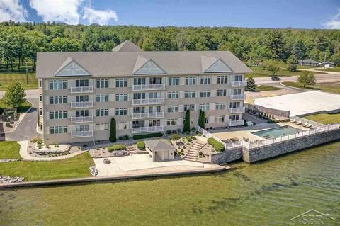 576 N Huron 303, Au Gres, MI 48703