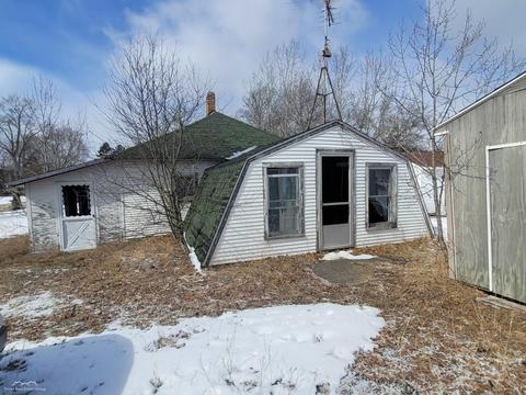217 Ashley St, Harrison, MI 48625 photo 7