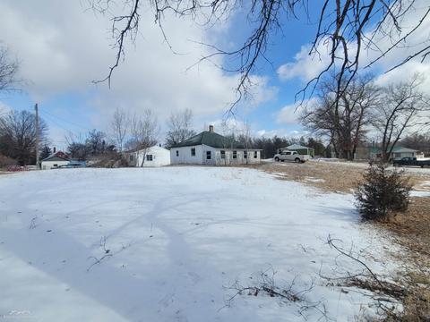 217 Ashley St, Harrison, MI 48625 photo 3