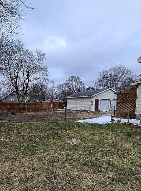 307 E 6th, Clare, MI 48617 photo 4