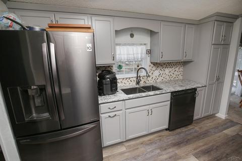 1623 E Putnam, Midland, MI 48640 photo 5
