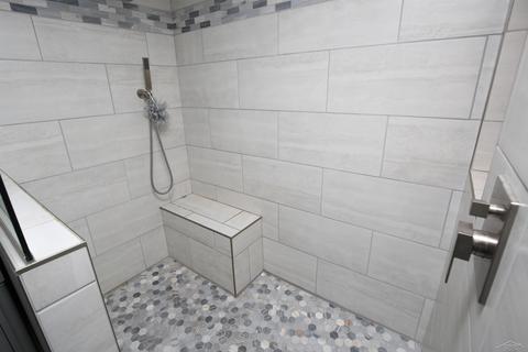 1623 E Putnam, Midland, MI 48640 photo 17