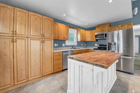 725 Mildred, Temperance, MI 48182 photo 8