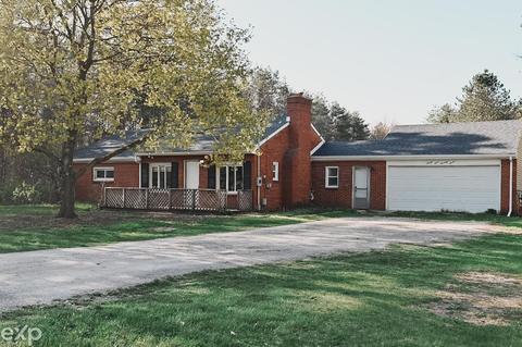 9377 Hubbard, Davison, MI 48423 photo 2