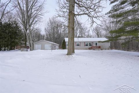2140 S M-18, Gladwin, MI 48624 photo 3