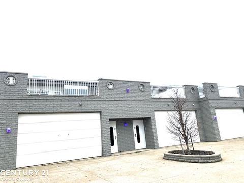 45 Sea Ray #18, Harrison Township, MI 48045